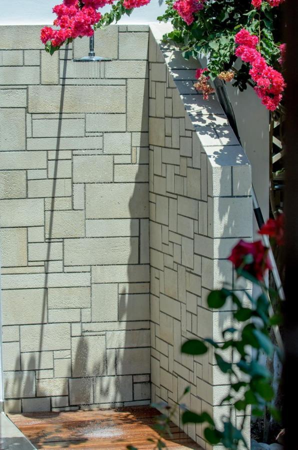 Laia Seafront Luxury Apartments 阿齐亚·佩拉加 外观 照片