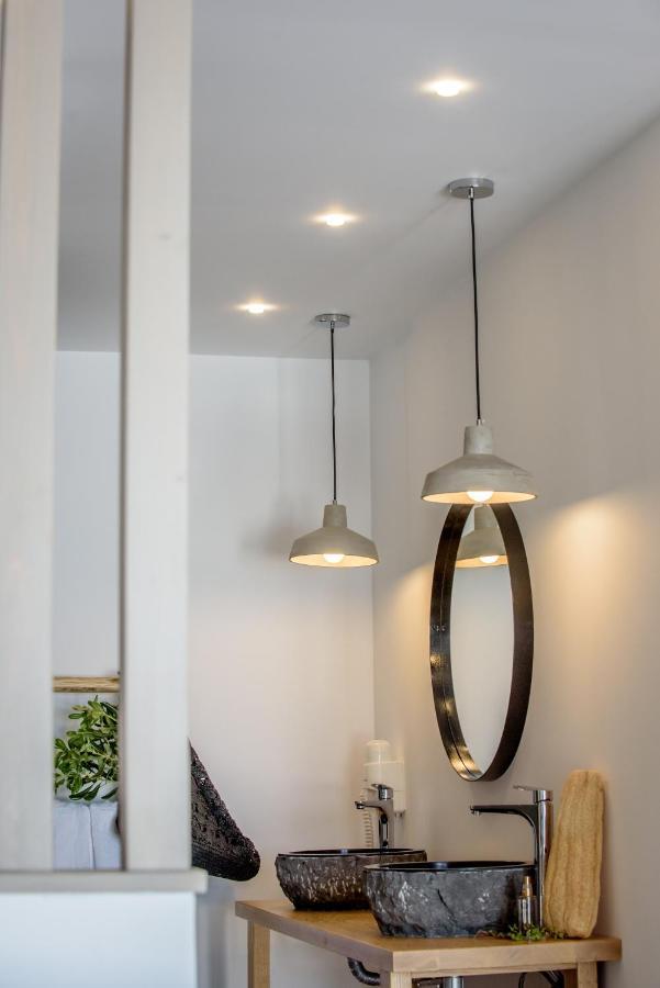 Laia Seafront Luxury Apartments 阿齐亚·佩拉加 外观 照片