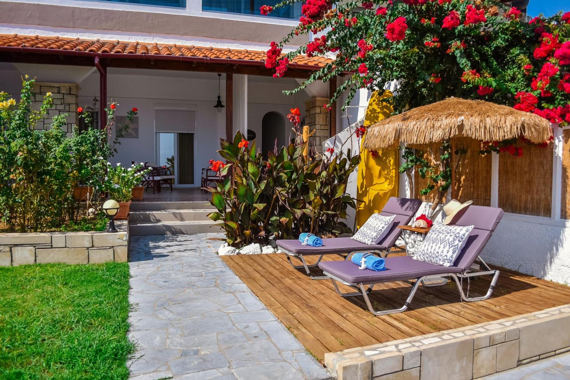 Laia Seafront Luxury Apartments 阿齐亚·佩拉加 外观 照片