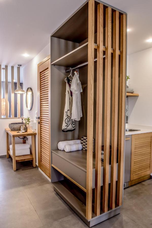 Laia Seafront Luxury Apartments 阿齐亚·佩拉加 外观 照片
