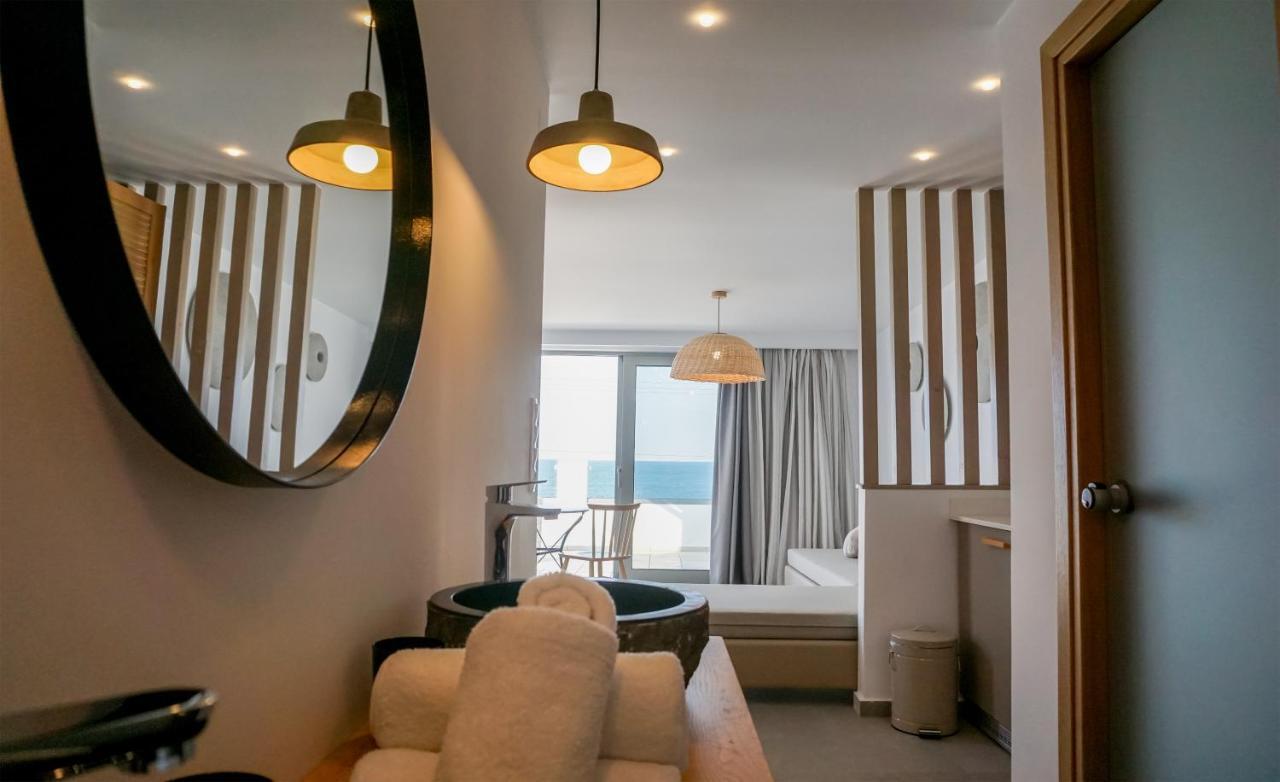 Laia Seafront Luxury Apartments 阿齐亚·佩拉加 外观 照片